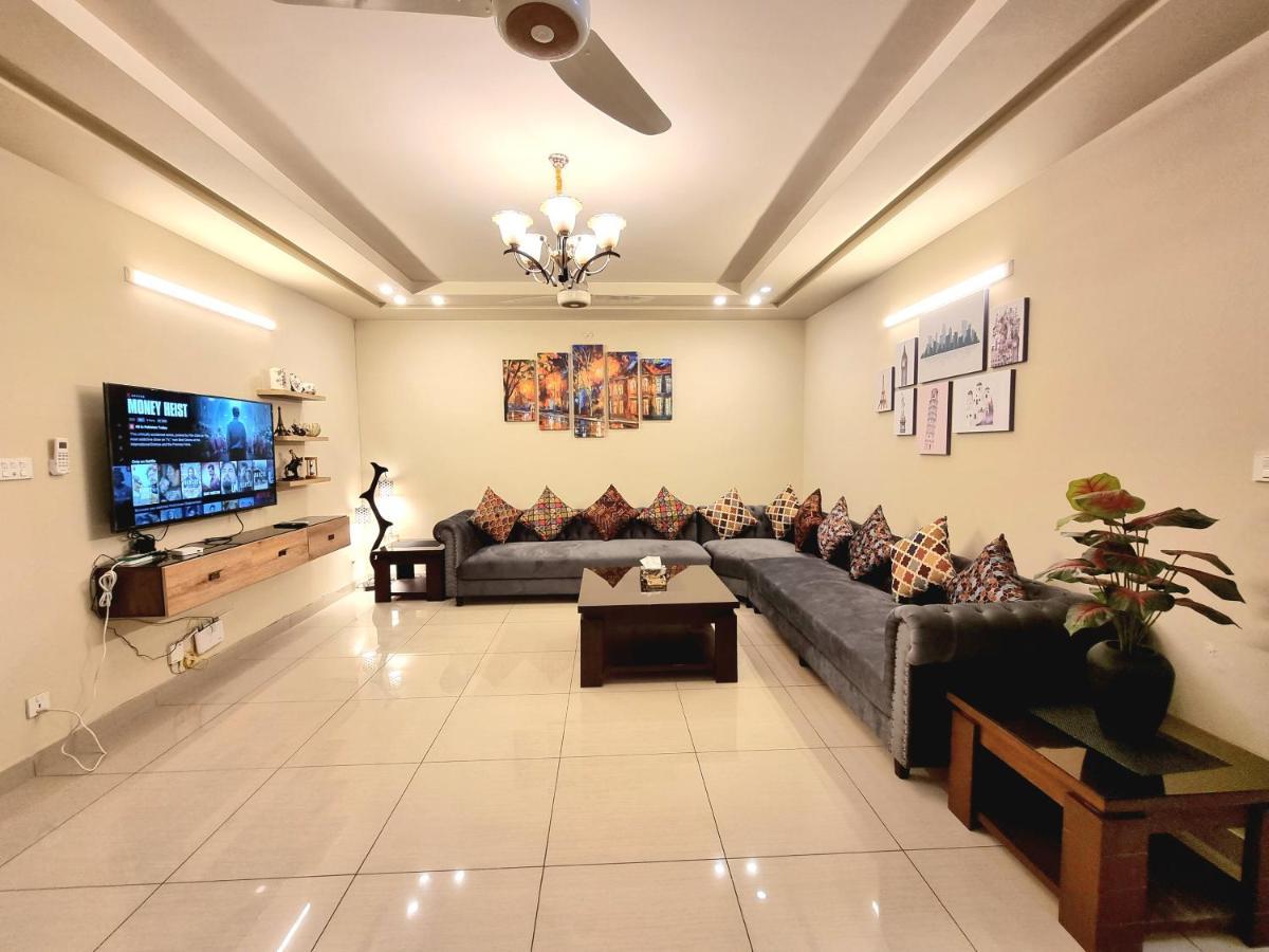 Luxurious Landing Apartments & Suites Bahria Town ราวัลปินดี ภายนอก รูปภาพ