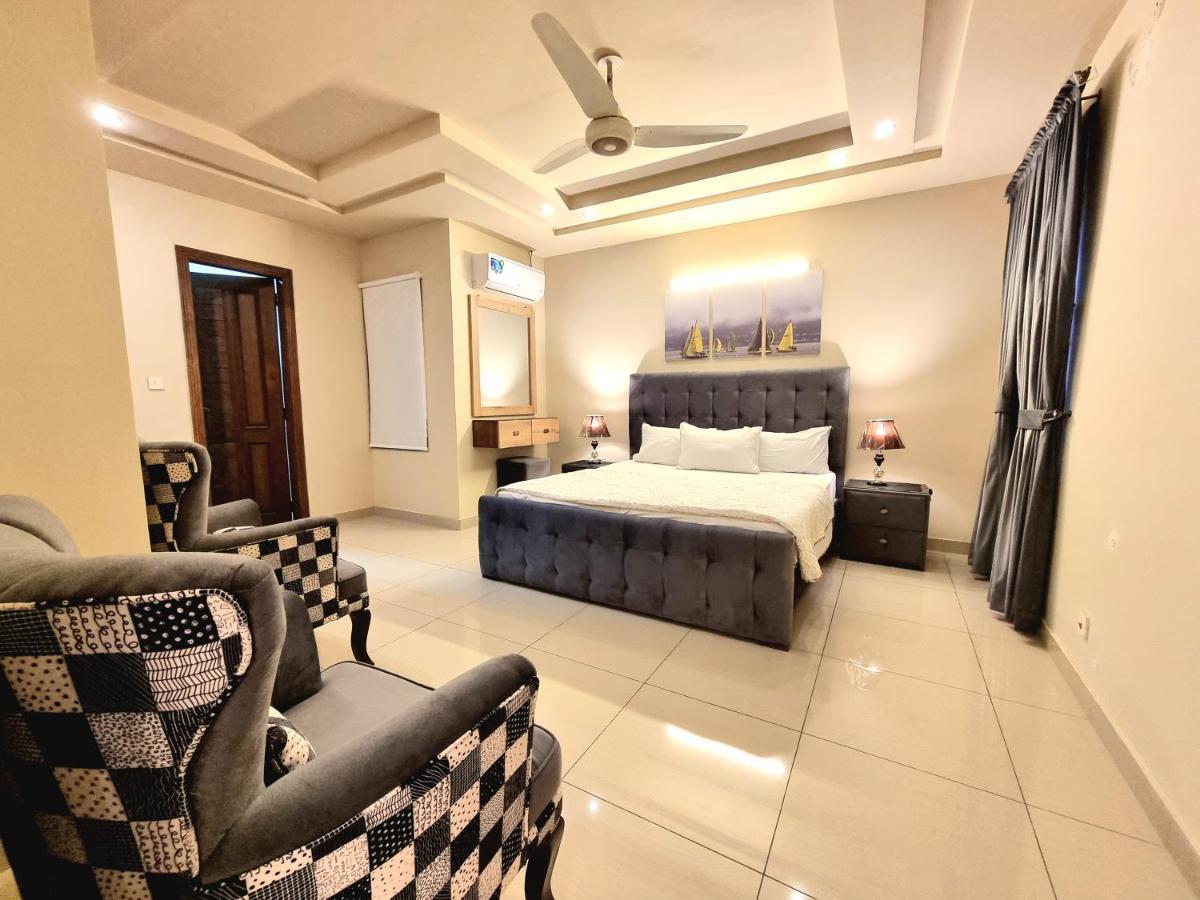 Luxurious Landing Apartments & Suites Bahria Town ราวัลปินดี ภายนอก รูปภาพ