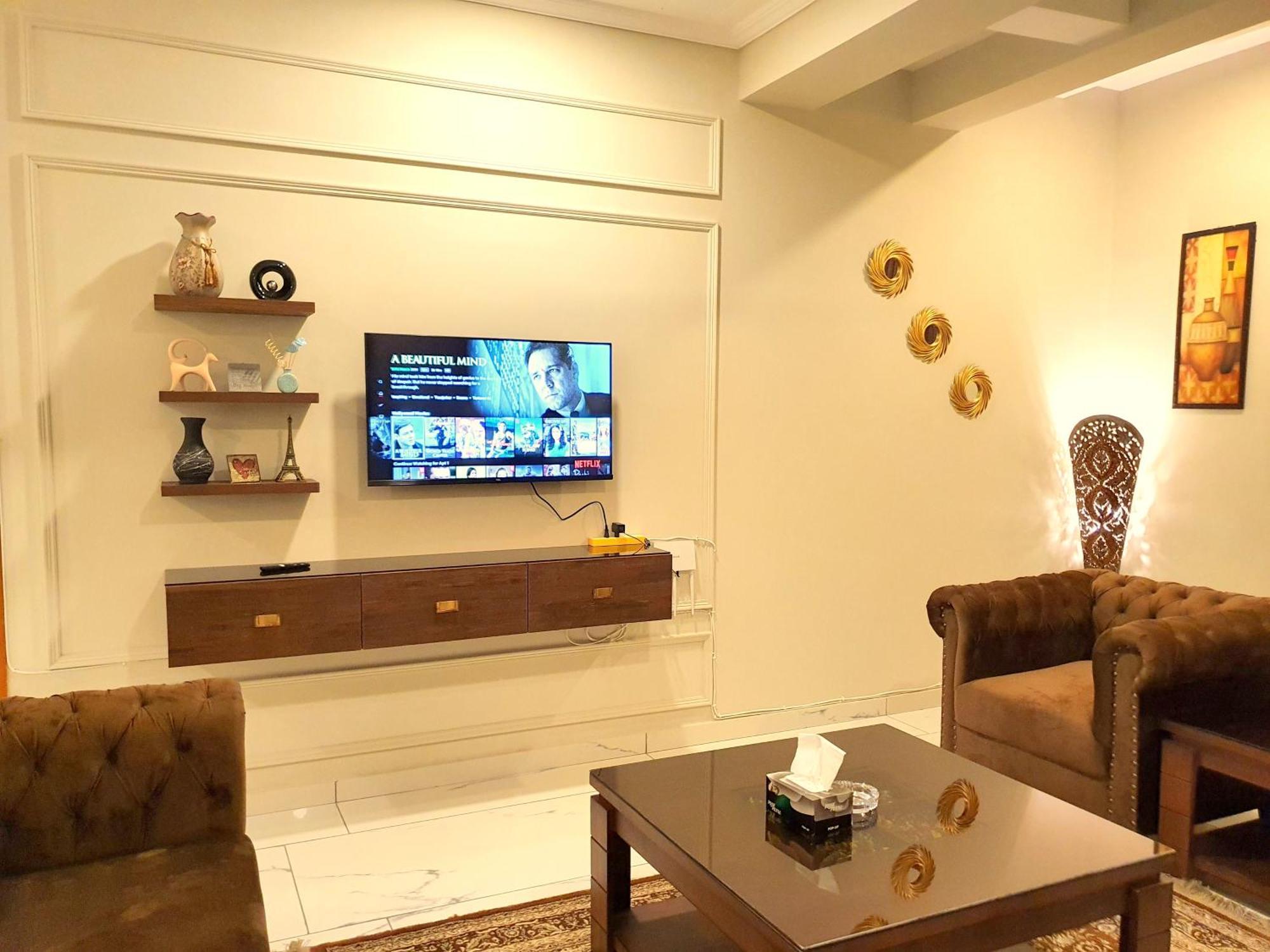 Luxurious Landing Apartments & Suites Bahria Town ราวัลปินดี ห้อง รูปภาพ