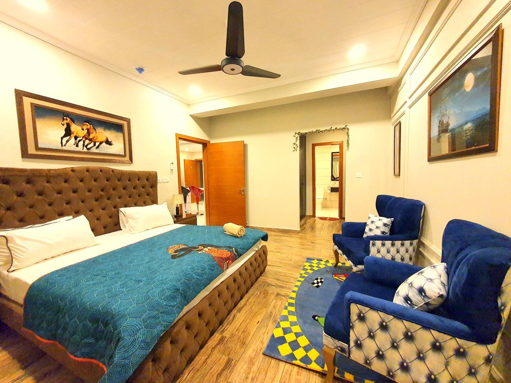 Luxurious Landing Apartments & Suites Bahria Town ราวัลปินดี ห้อง รูปภาพ